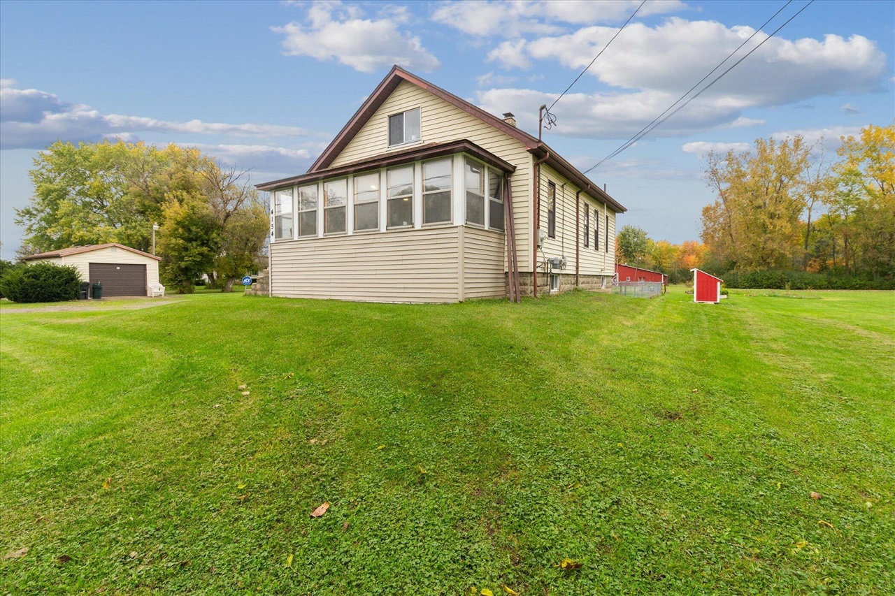 4154 W Carpenter Road, Flint, MI, 48504-1143