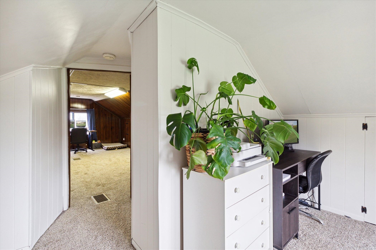 4154 W Carpenter Road, Flint, MI, 48504-1143