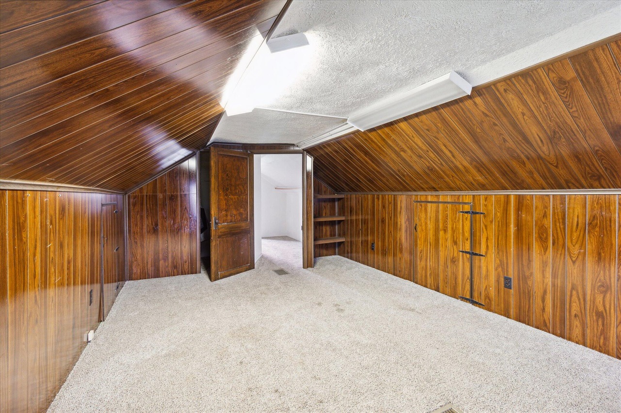 4154 W Carpenter Road, Flint, MI, 48504-1143