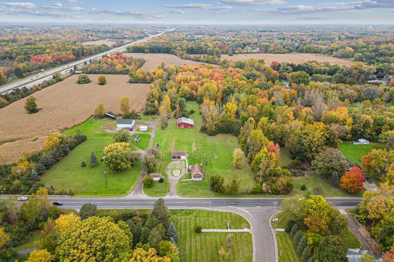 4154 W Carpenter Road, Flint, MI, 48504-1143