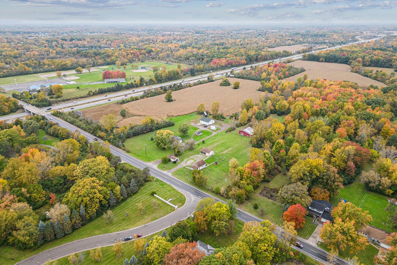 4154 W Carpenter Road, Flint, MI, 48504-1143