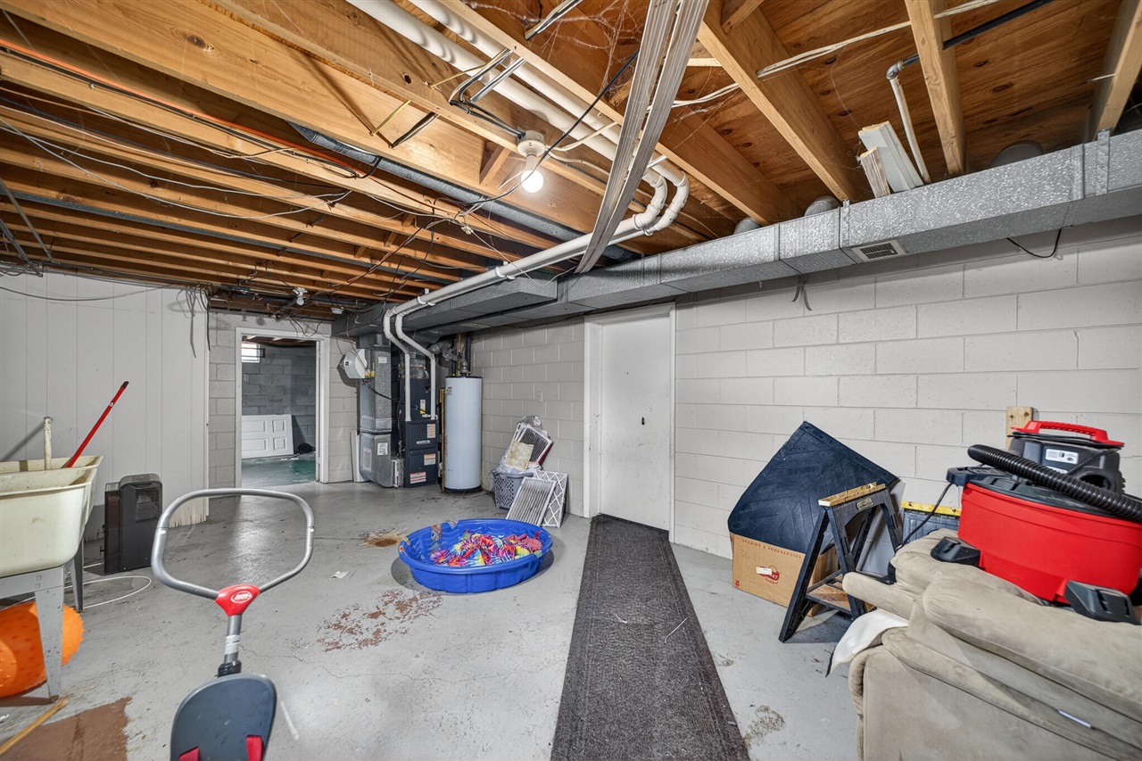 1277 Francis Avenue, Muskegon, MI, 49442-4172