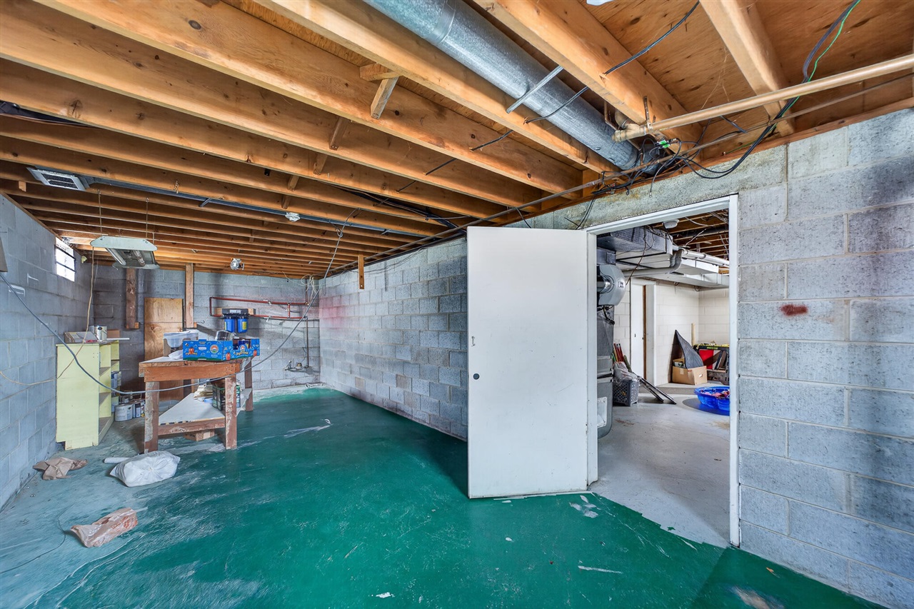 1277 Francis Avenue, Muskegon, MI, 49442-4172