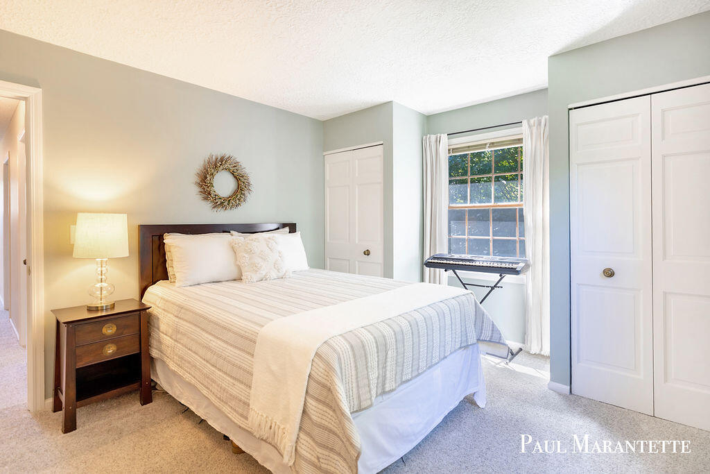 816 Geneva Drive, Wayland, MI, 49348-9508