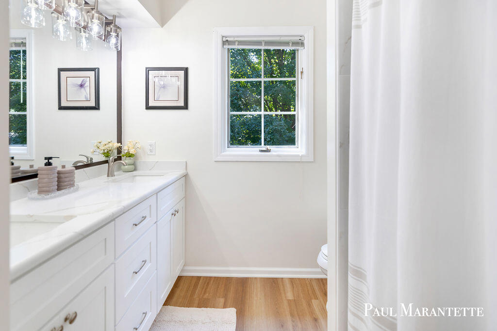 816 Geneva Drive, Wayland, MI, 49348-9508