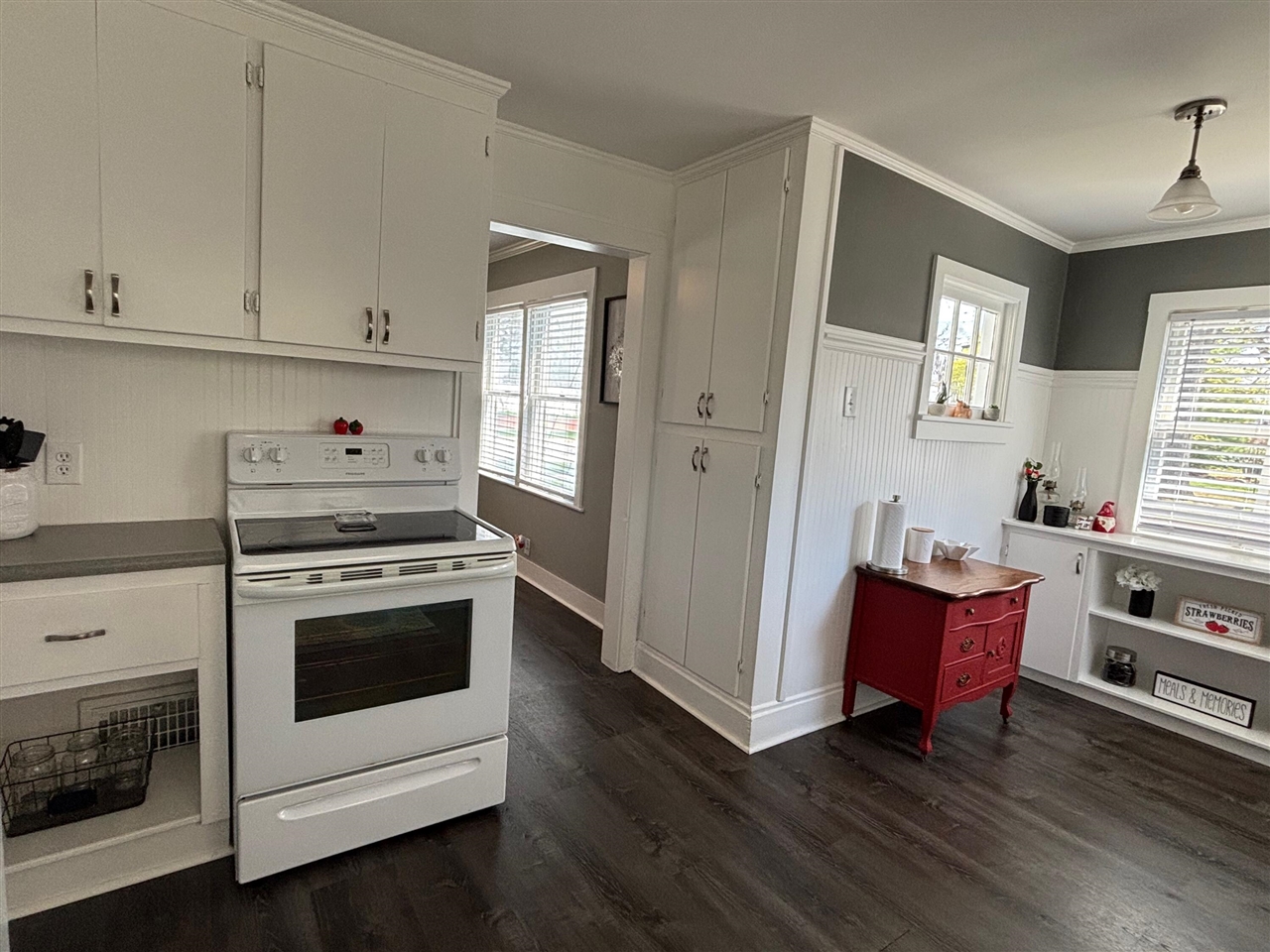 921 Moulton Avenue, Muskegon, MI, 49445-2921