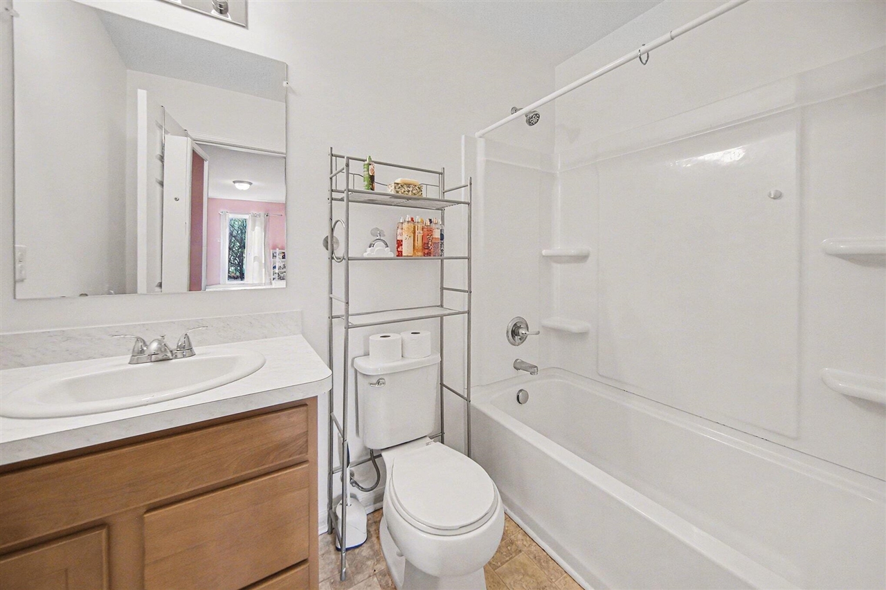 2946 Prairie View Road, Ann Arbor, MI, 48108-8679