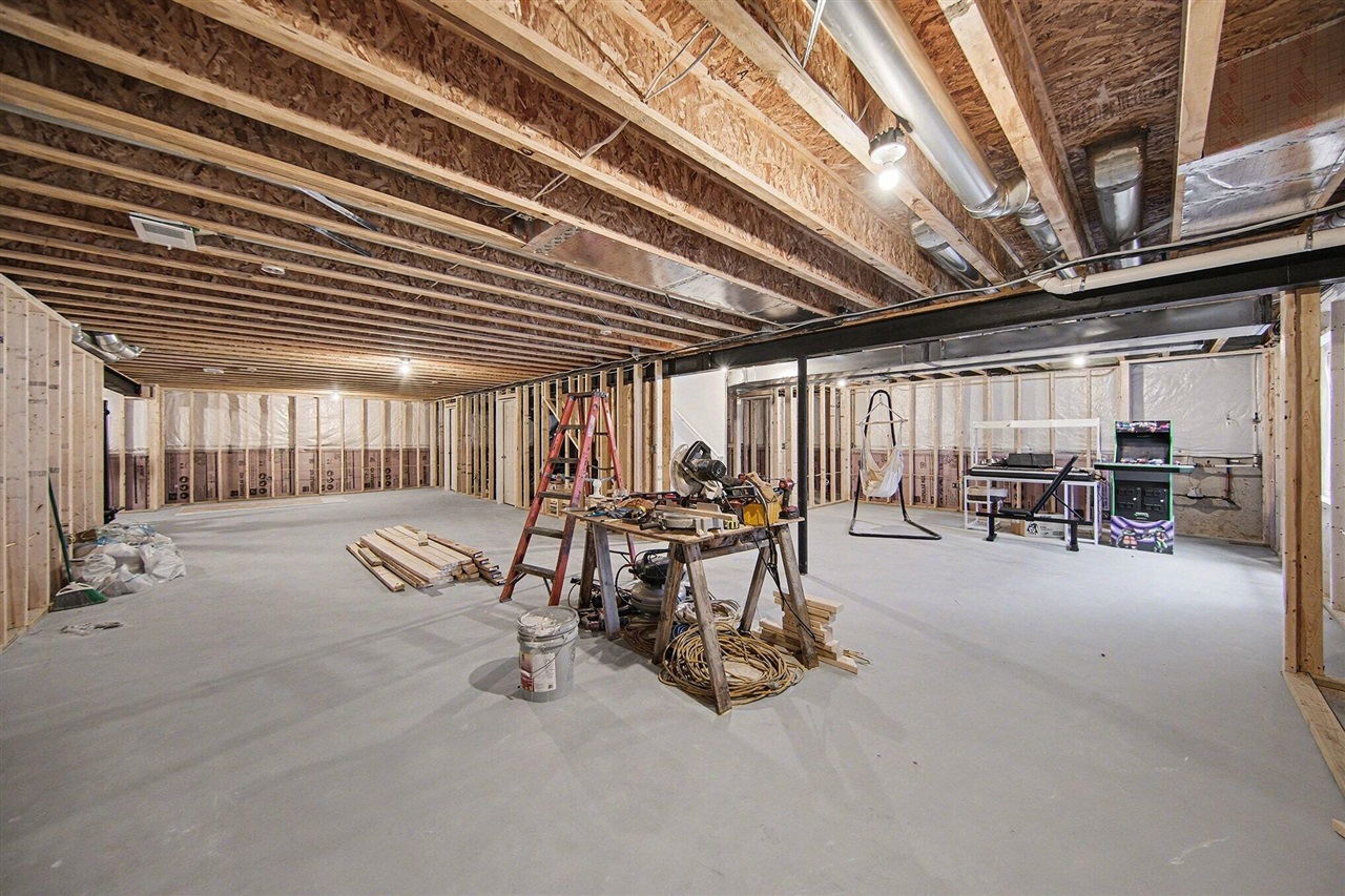 2946 Prairie View Road, Ann Arbor, MI, 48108-8679