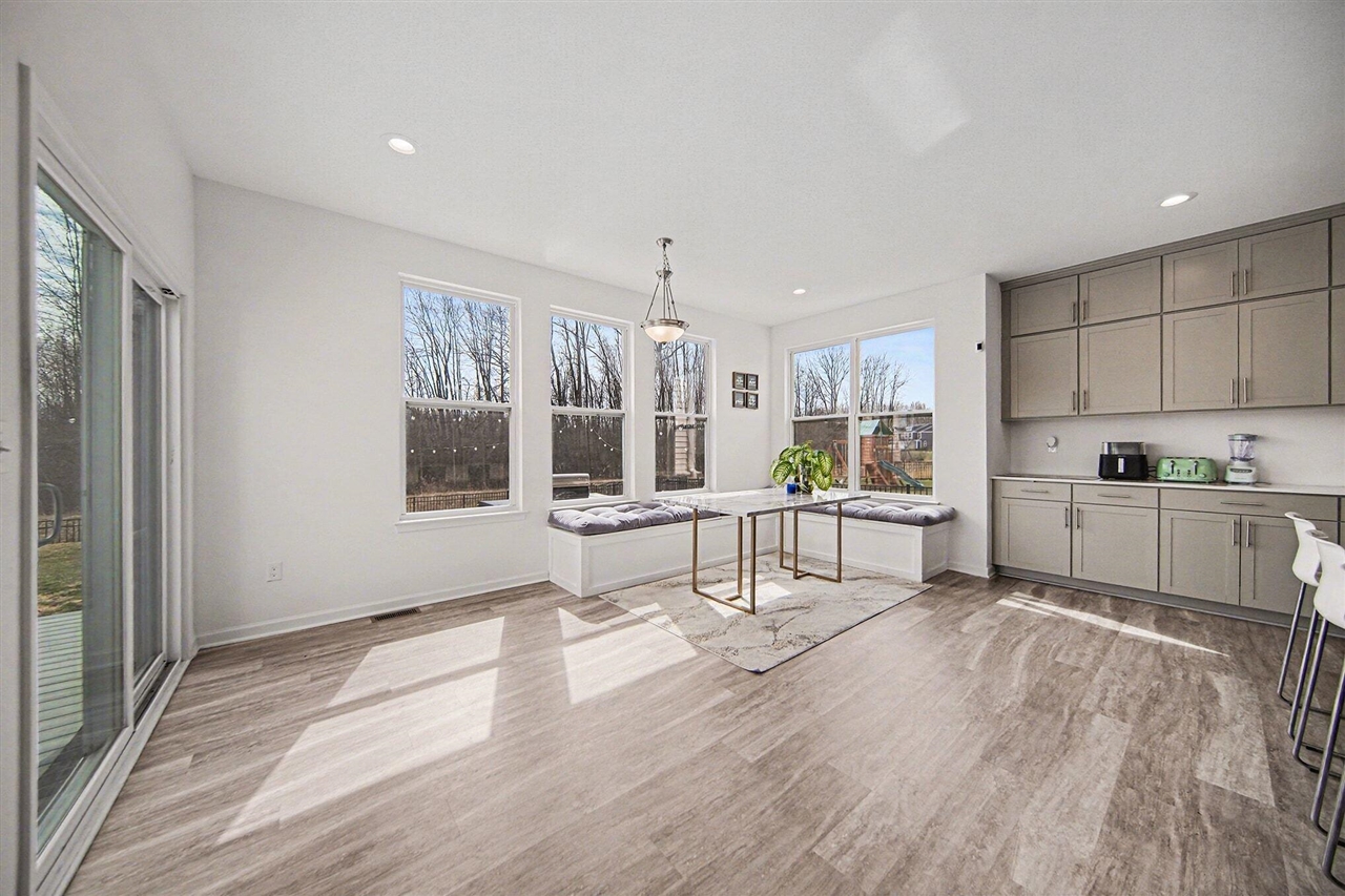2946 Prairie View Road, Ann Arbor, MI, 48108-8679