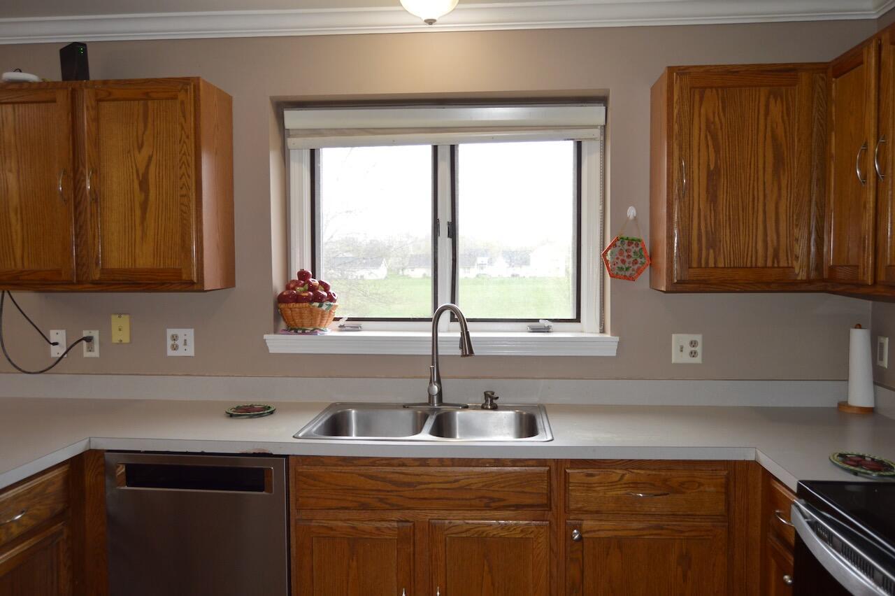 808 Church Street, Fowlerville, MI, 48836-7919