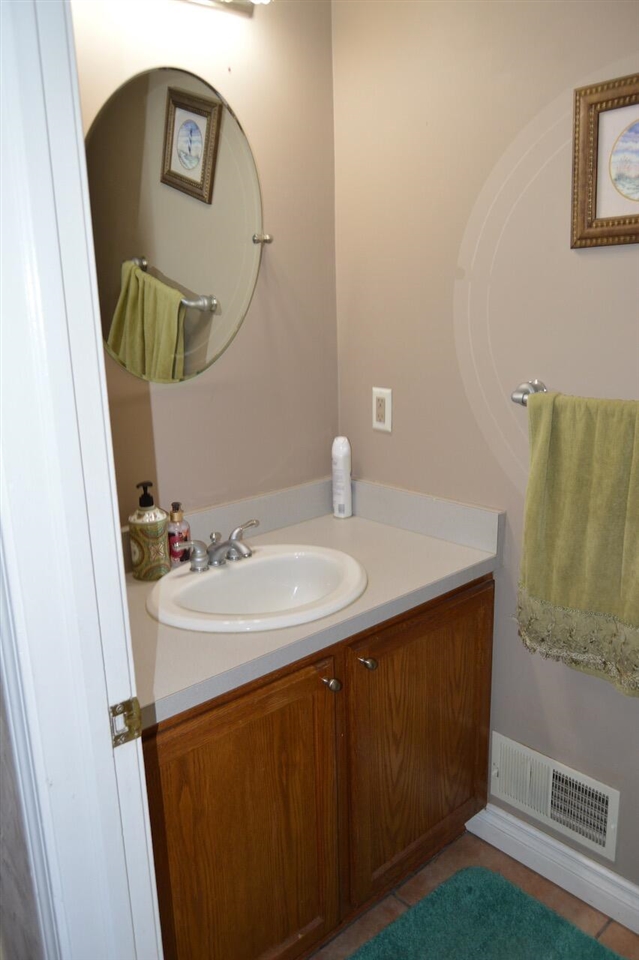 808 Church Street, Fowlerville, MI, 48836-7919