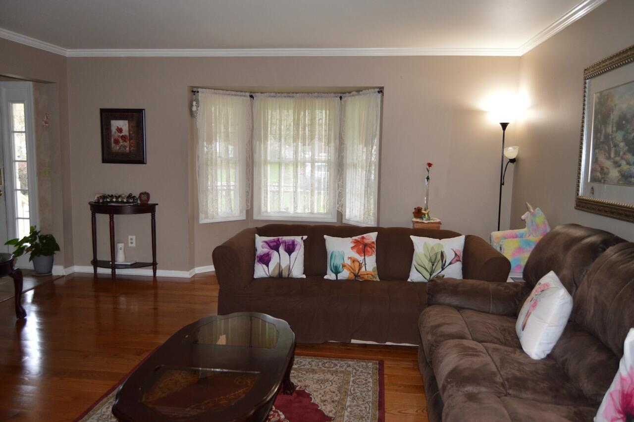 808 Church Street, Fowlerville, MI, 48836-7919
