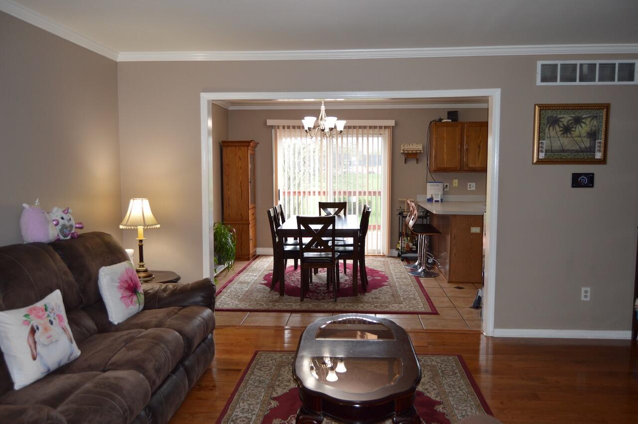 808 Church Street, Fowlerville, MI, 48836-7919
