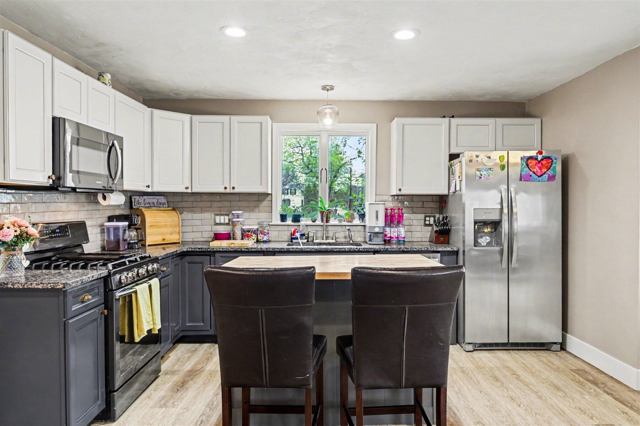 112 W Spruce Street, Marshall, MI, 49068-1852