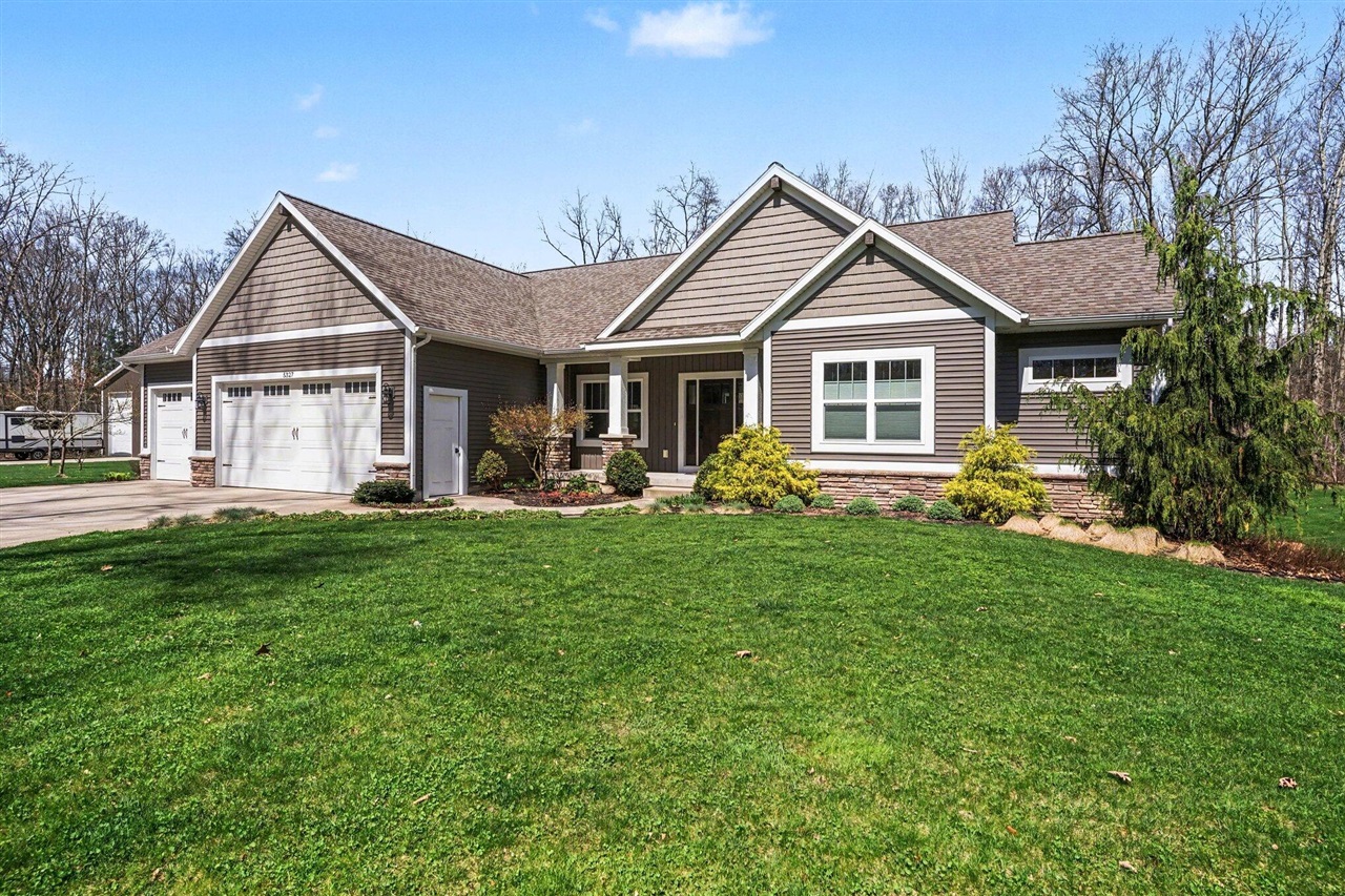 5327 128th Avenue, Fennville, MI, 49408-9472