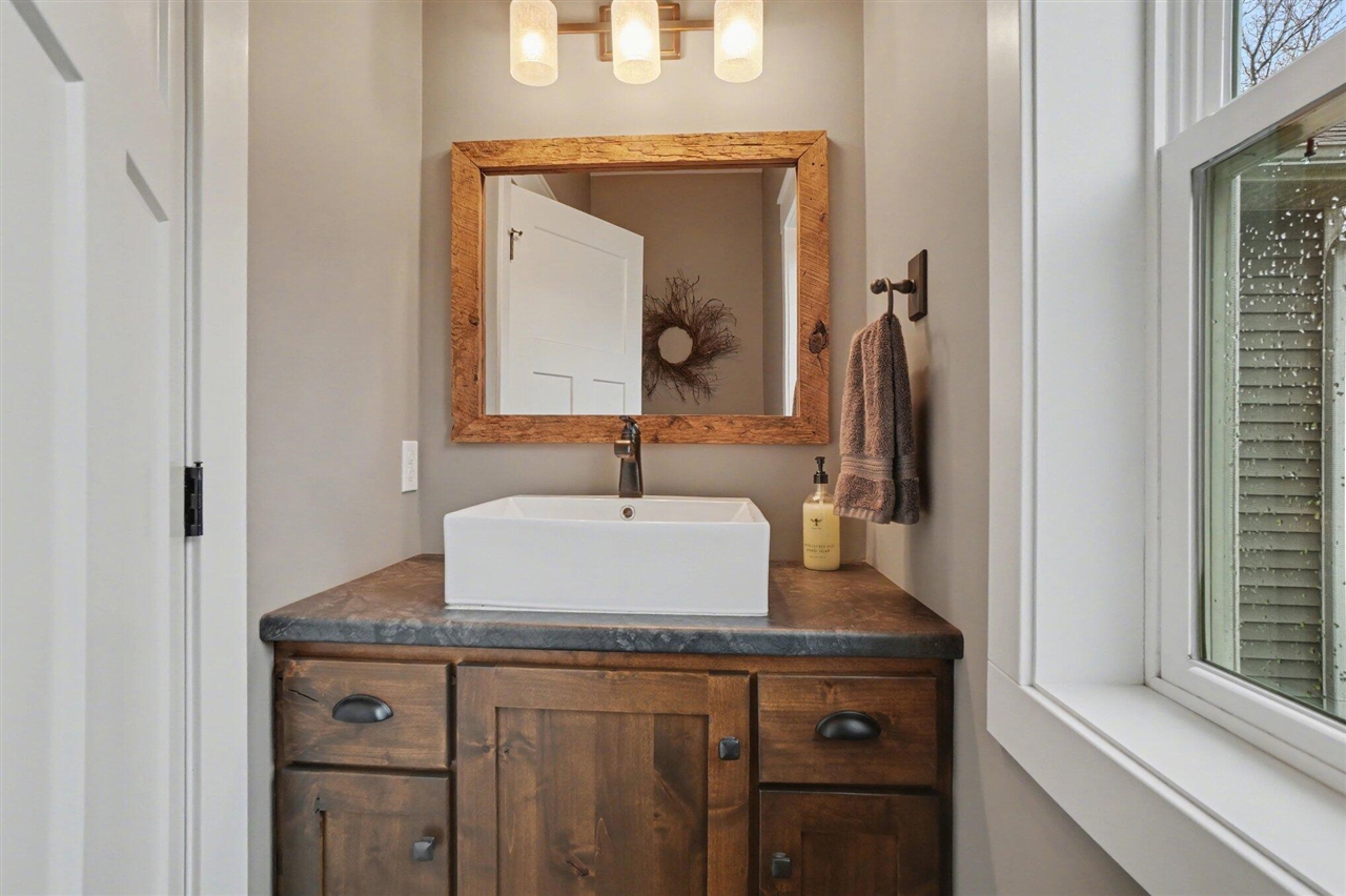 5327 128th Avenue, Fennville, MI, 49408-9472