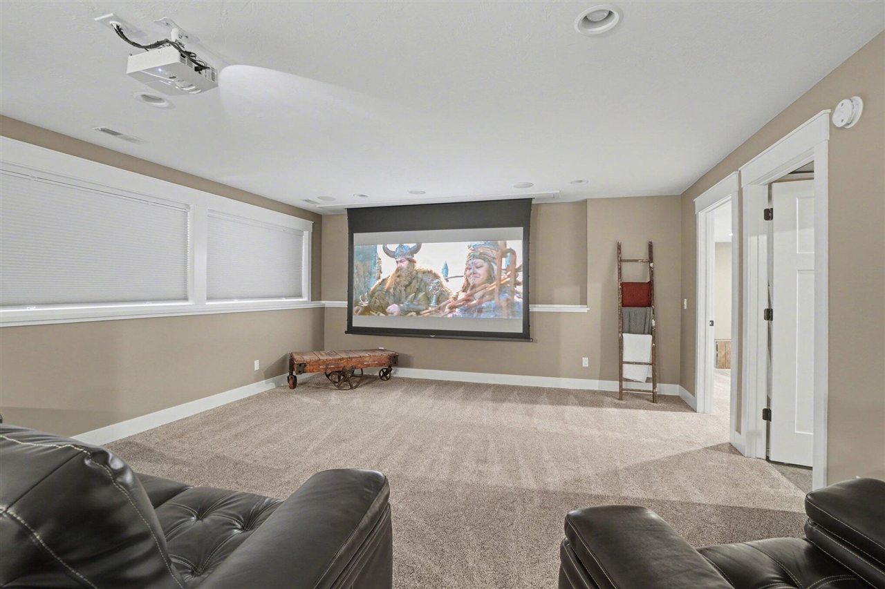 5327 128th Avenue, Fennville, MI, 49408-9472