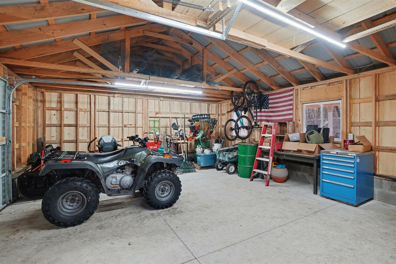 5327 128th Avenue, Fennville, MI, 49408-9472