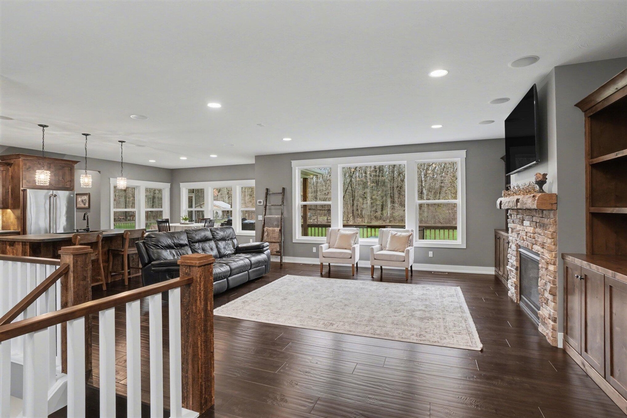 5327 128th Avenue, Fennville, MI, 49408-9472