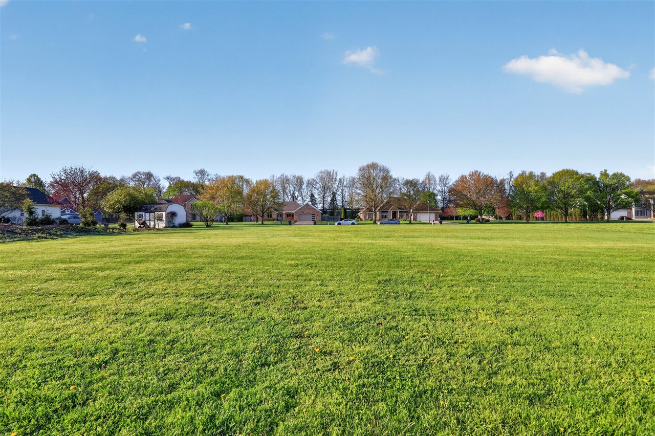 838 Maple Meadows Avenue, Vicksburg, MI, 49097-1515