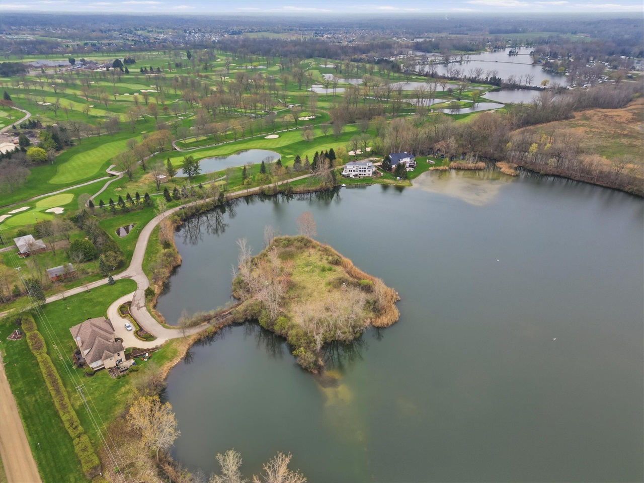 52451 Caddy Lane, South Lyon, MI, 48178-8998
