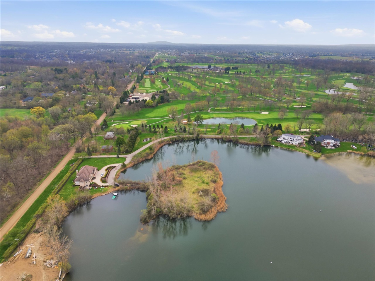 52451 Caddy Lane, South Lyon, MI, 48178-8998