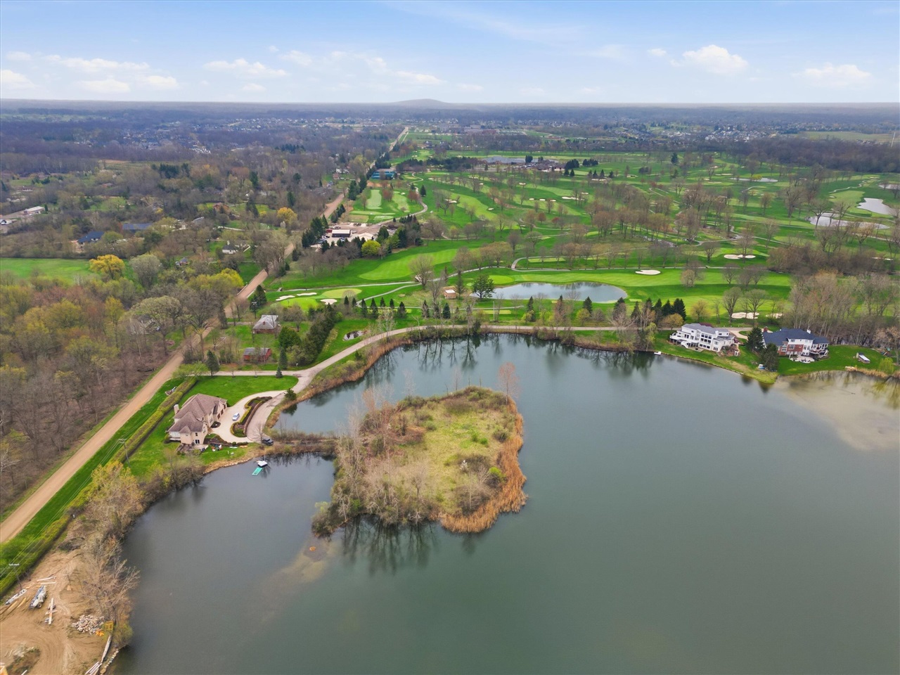 52451 Caddy Lane, South Lyon, MI, 48178-8998