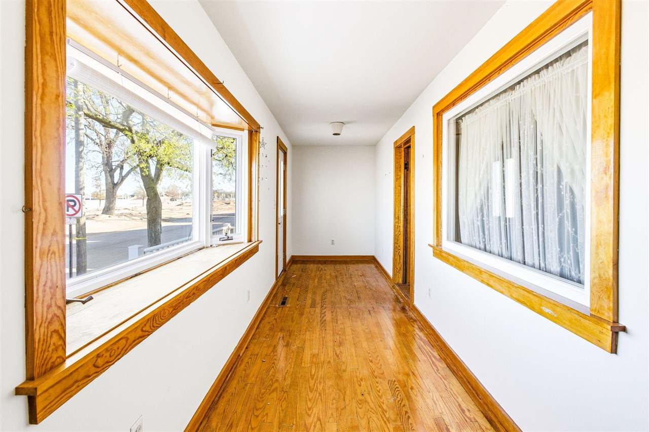 619 Lake Street, Saint Joseph, MI, 49085-1075