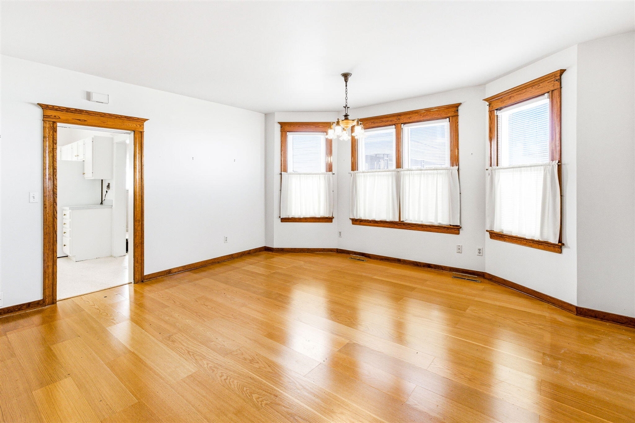 619 Lake Street, Saint Joseph, MI, 49085-1075