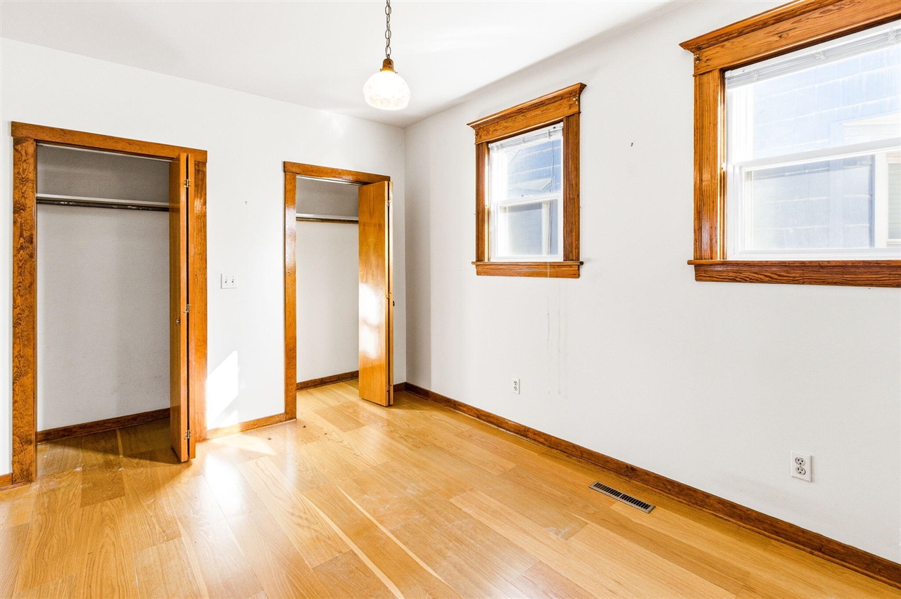 619 Lake Street, Saint Joseph, MI, 49085-1075