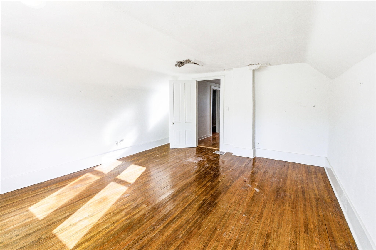 619 Lake Street, Saint Joseph, MI, 49085-1075