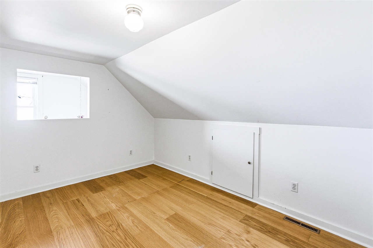 619 Lake Street, Saint Joseph, MI, 49085-1075