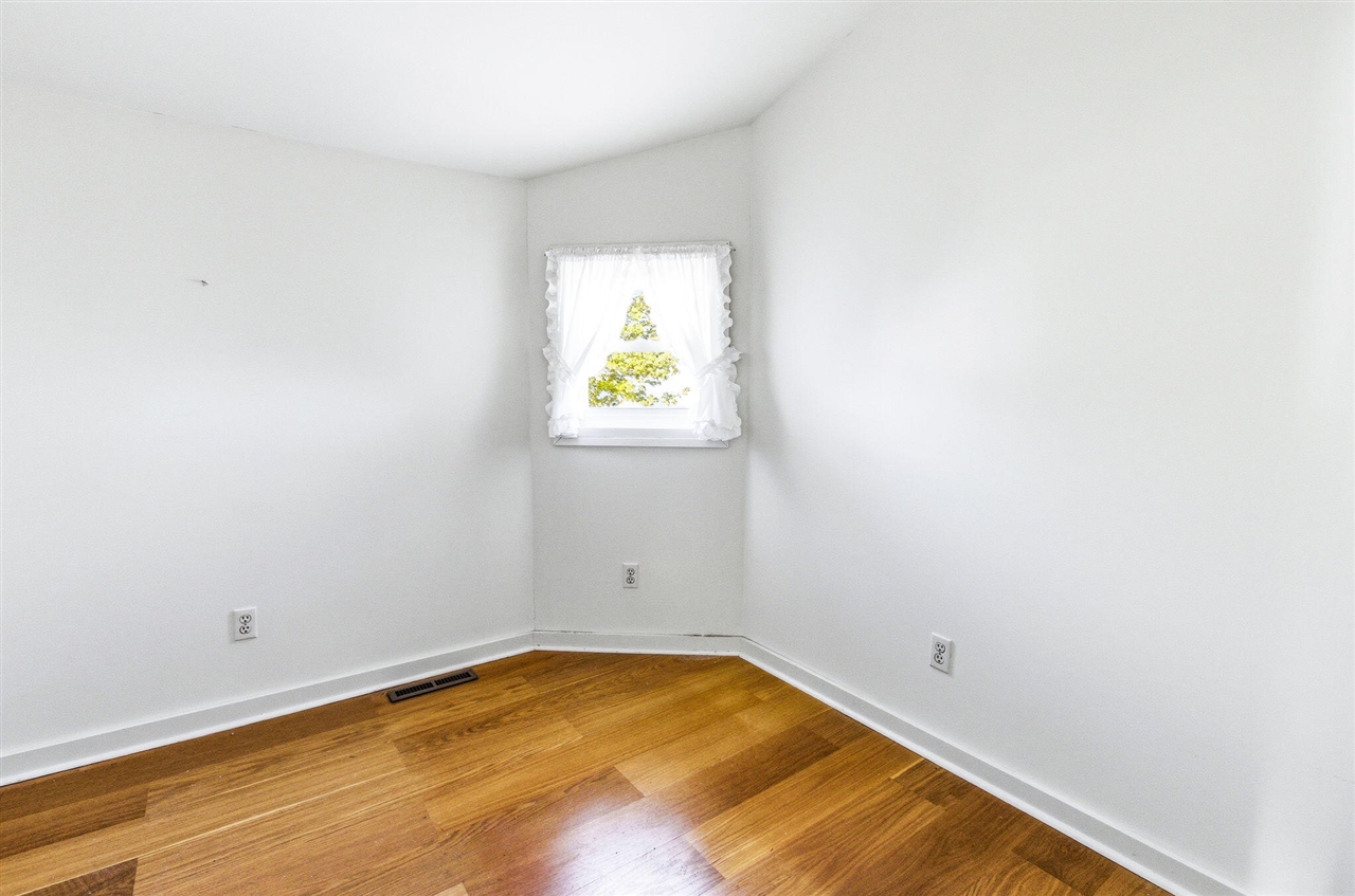 619 Lake Street, Saint Joseph, MI, 49085-1075