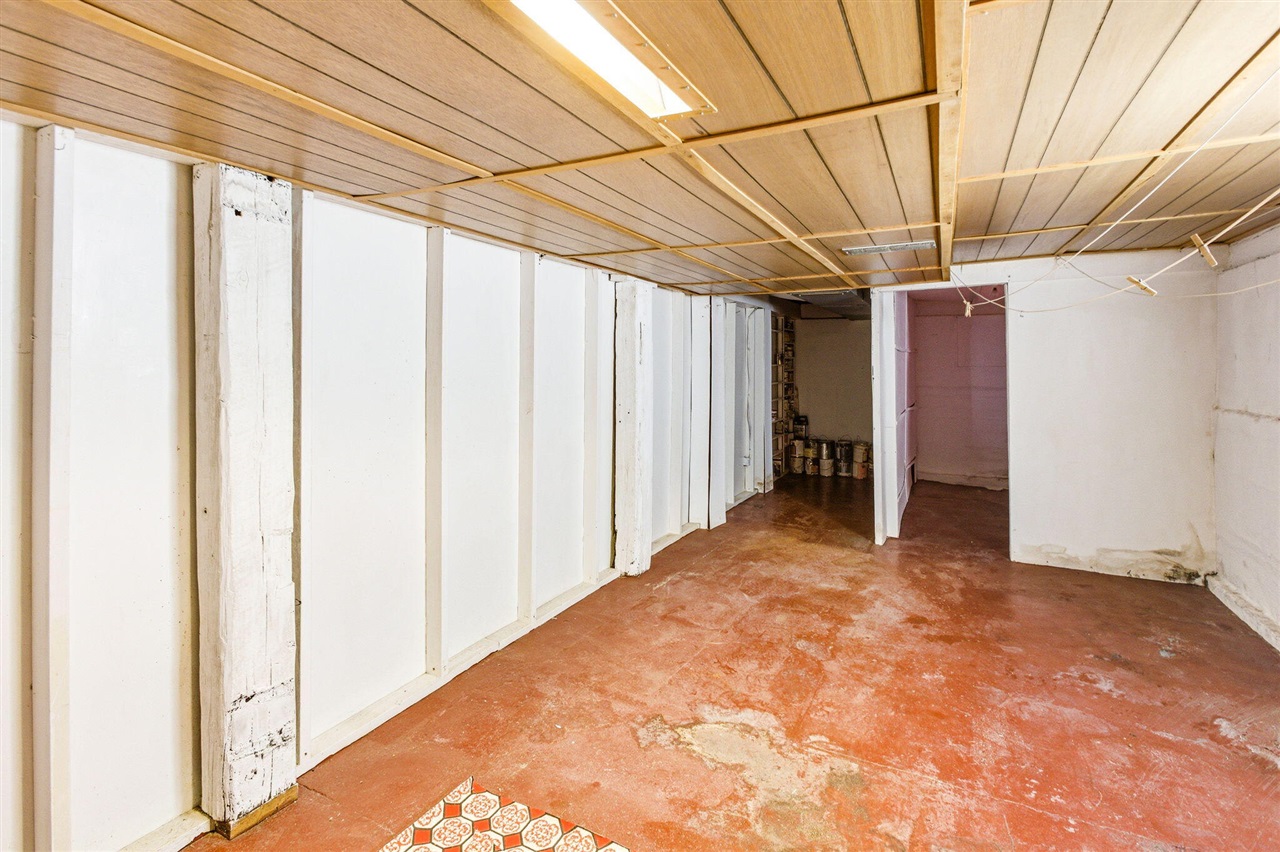 619 Lake Street, Saint Joseph, MI, 49085-1075