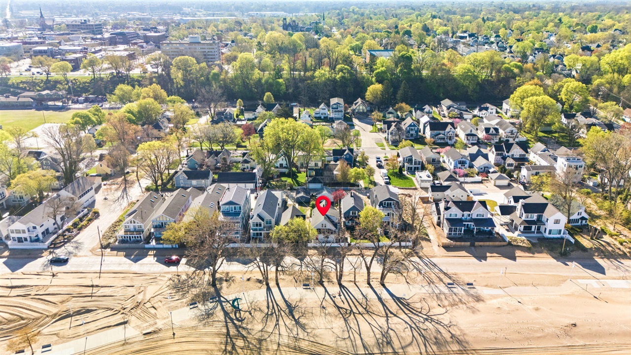 619 Lake Street, Saint Joseph, MI, 49085-1075