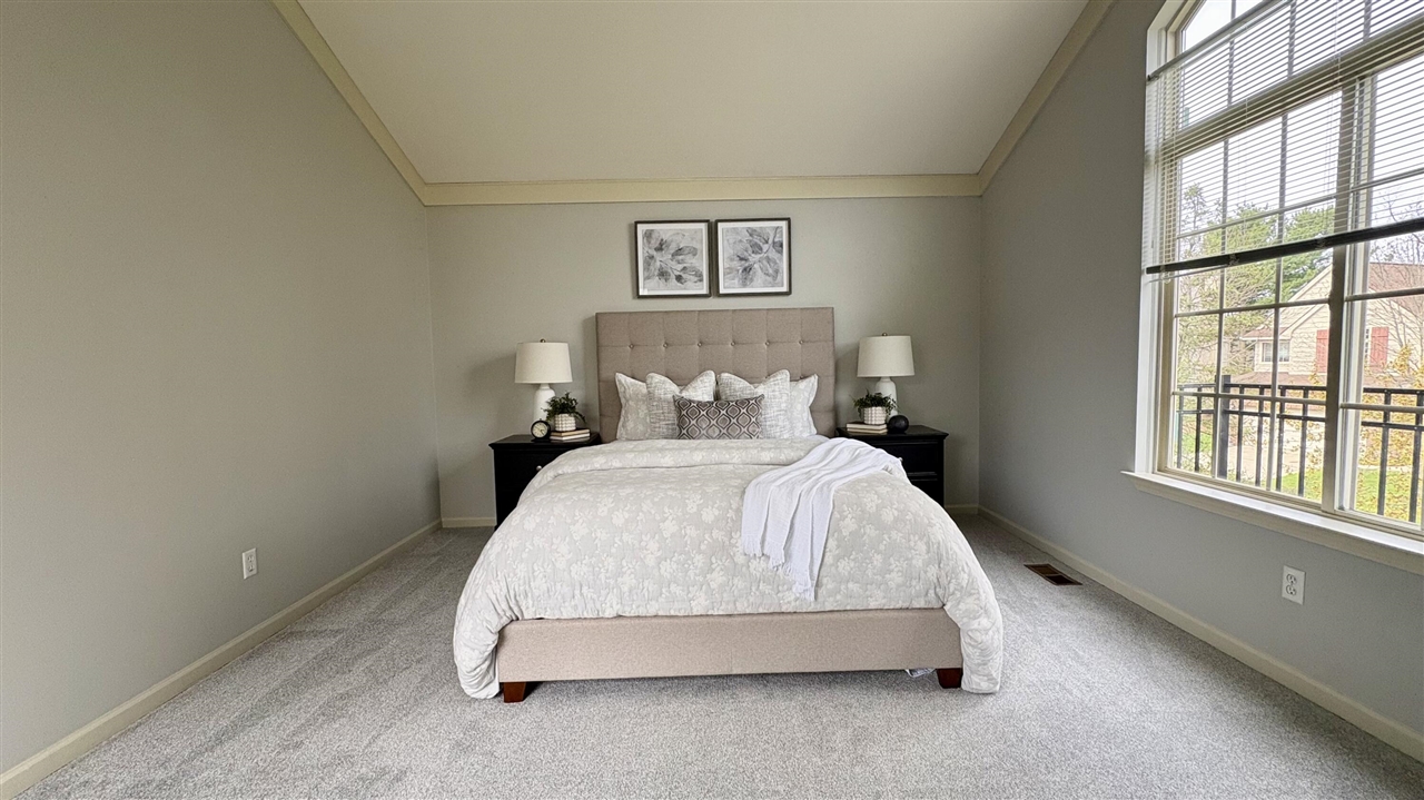 5611 Versailles Avenue, Ann Arbor, MI, 48103-9084