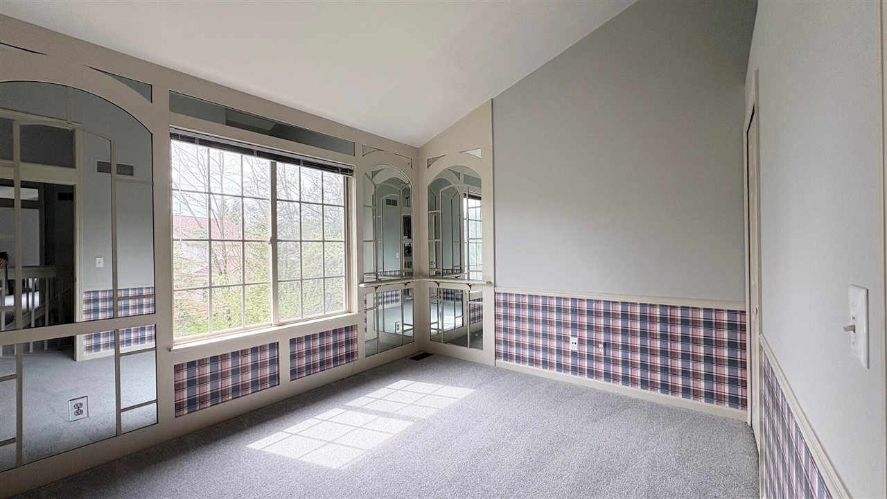 5611 Versailles Avenue, Ann Arbor, MI, 48103-9084