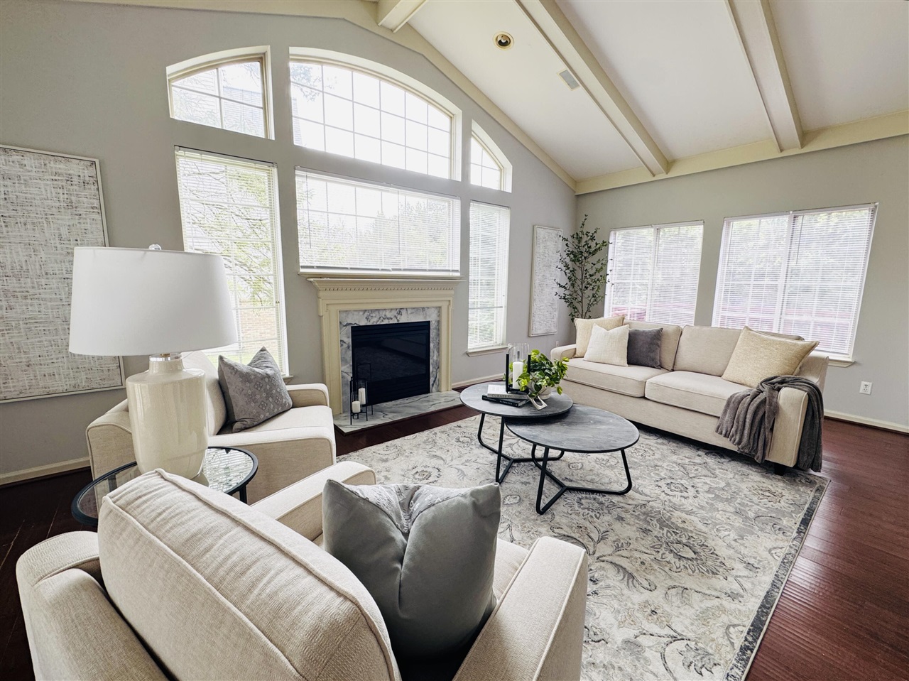 5611 Versailles Avenue, Ann Arbor, MI, 48103-9084