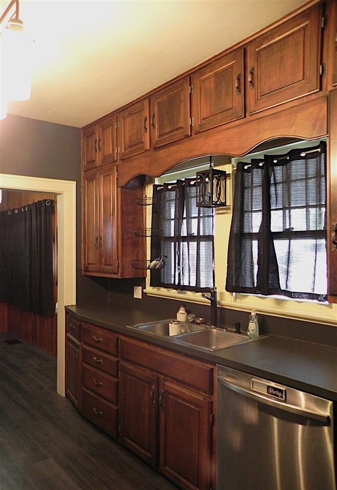 200 Michigan Avenue, Sturgis, MI, 49091-1834