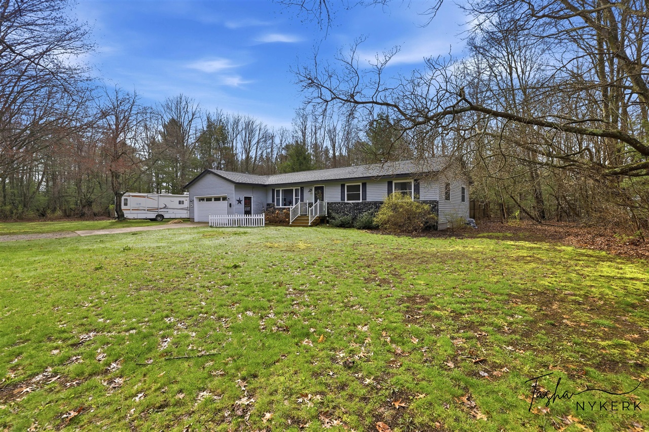 2467 Fenner Road, Muskegon, MI, 49445