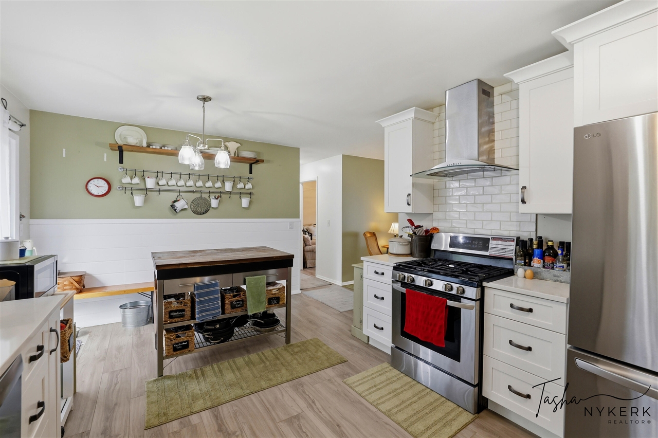 2467 Fenner Road, Muskegon, MI, 49445