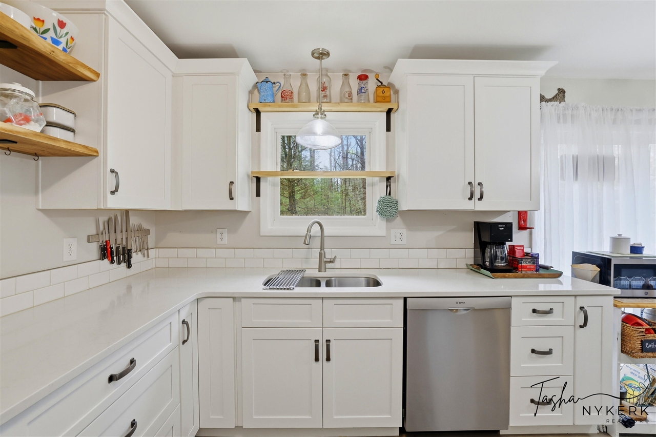 2467 Fenner Road, Muskegon, MI, 49445