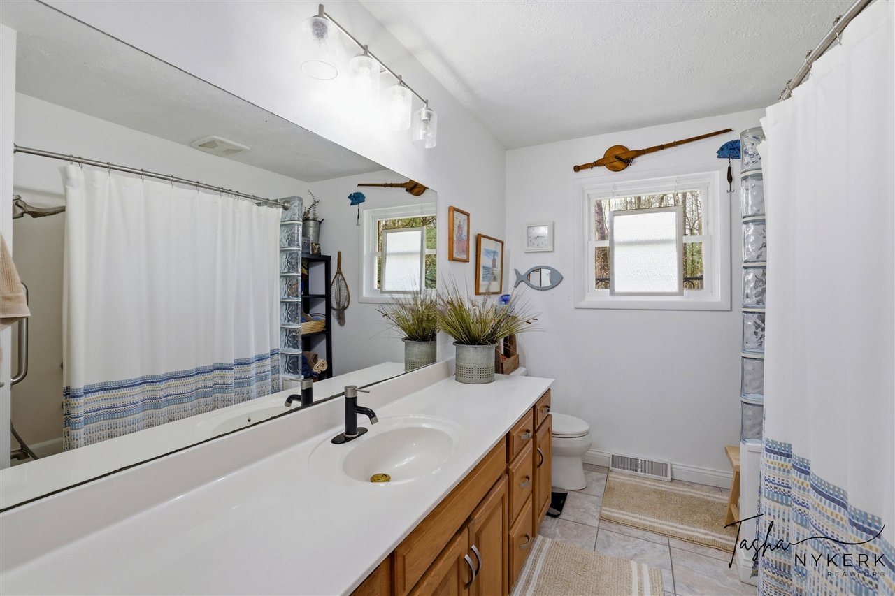 2467 Fenner Road, Muskegon, MI, 49445