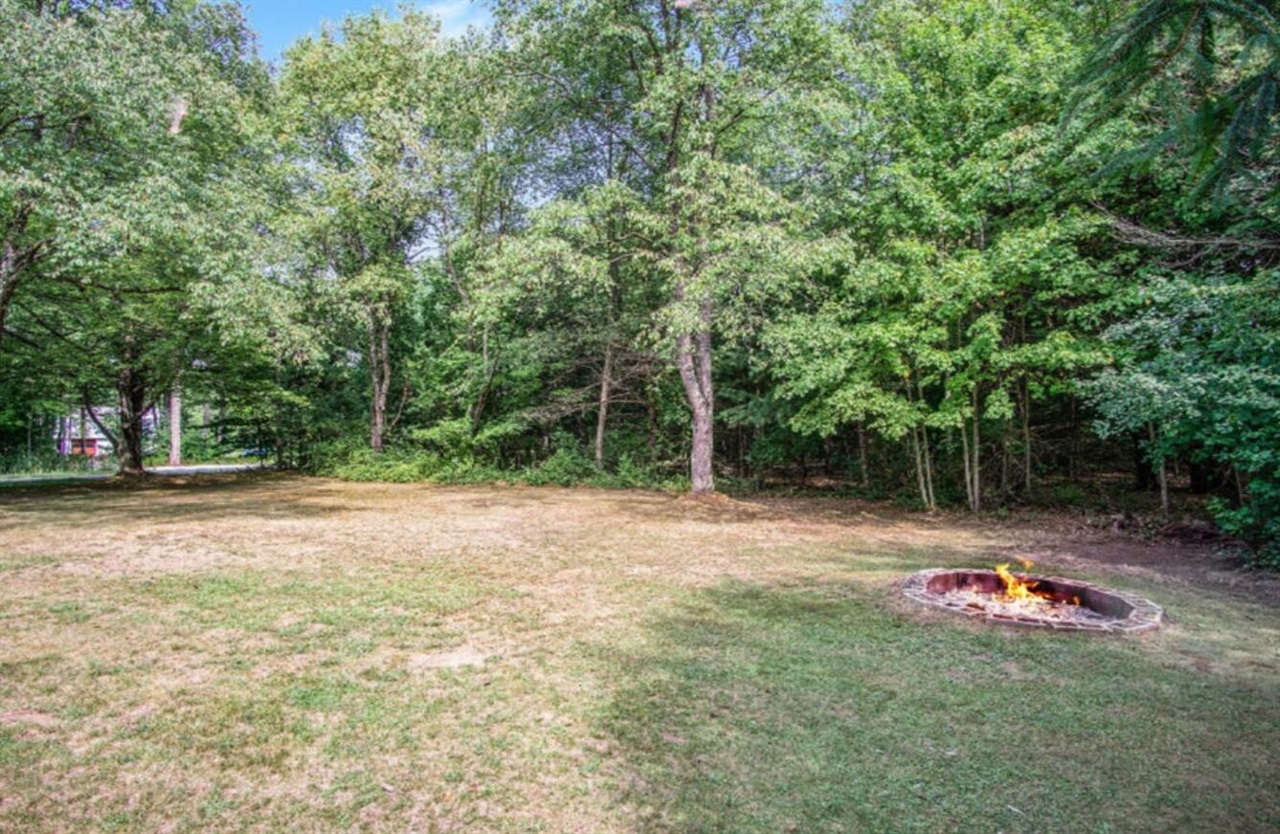 2467 Fenner Road, Muskegon, MI, 49445