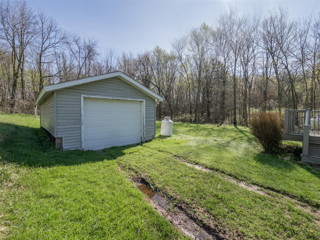 157 Peterson Drive, Gobles, MI, 49055-9704