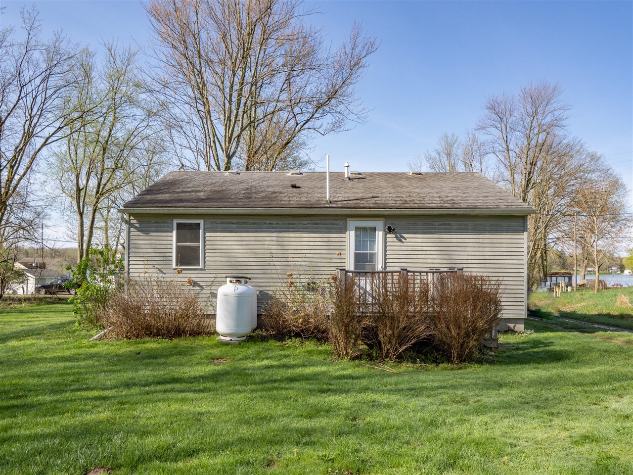 157 Peterson Drive, Gobles, MI, 49055-9704