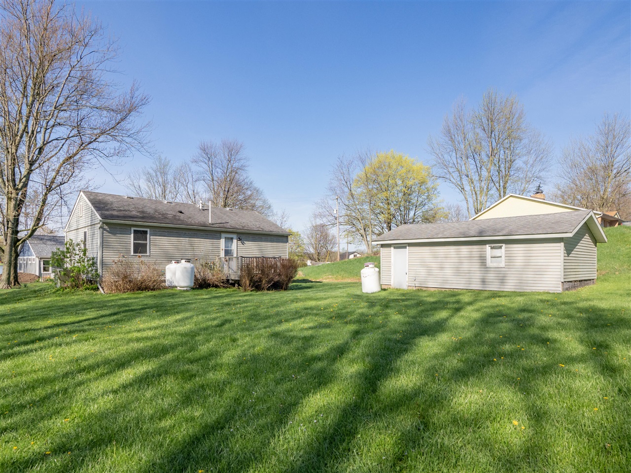 157 Peterson Drive, Gobles, MI, 49055-9704