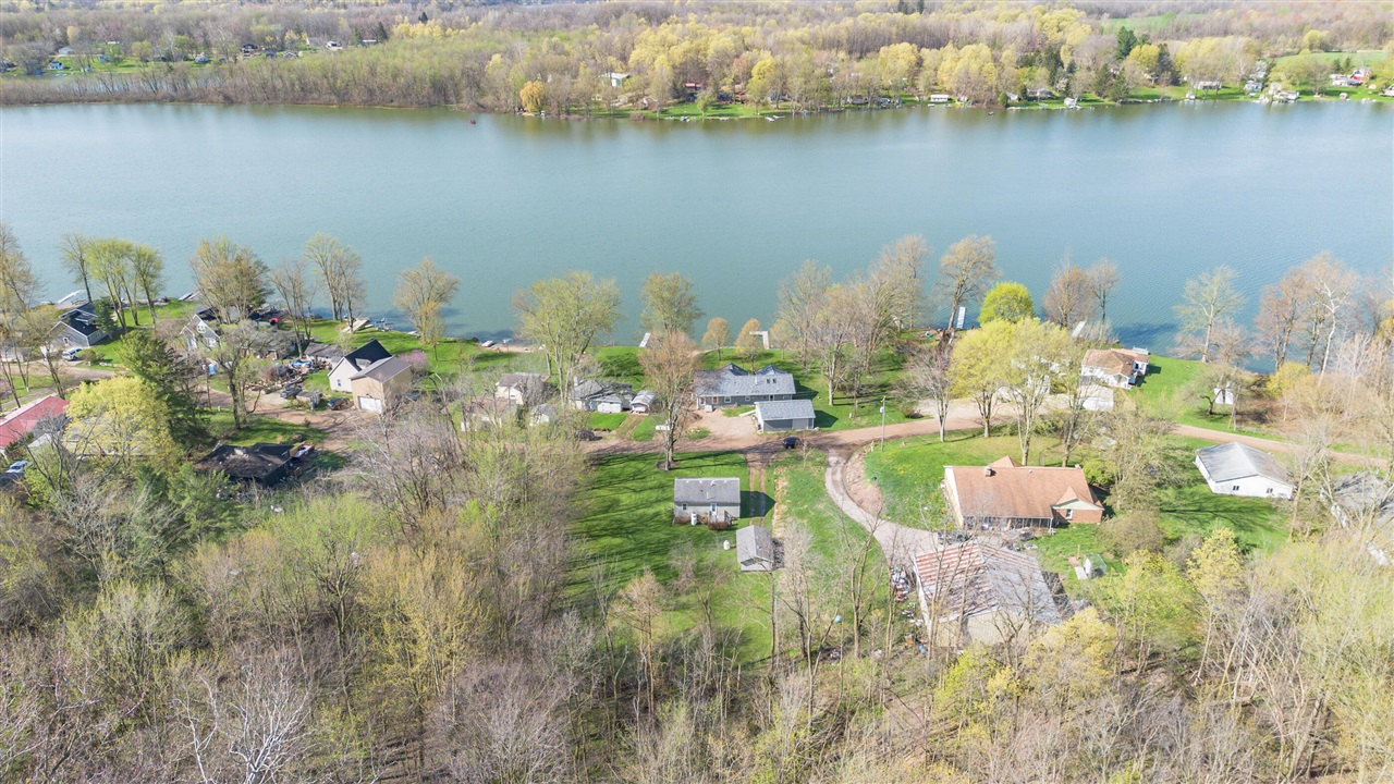 157 Peterson Drive, Gobles, MI, 49055-9704