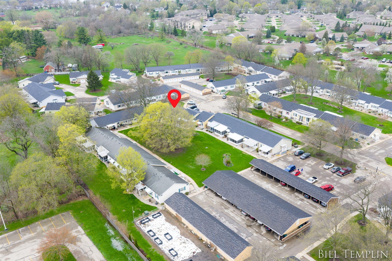 998 Village Lane, Jenison, MI, 49428-8338