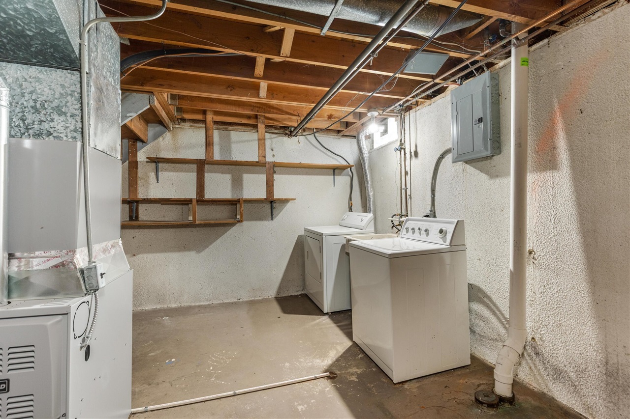 3045 Elstead Street, Auburn Hills, MI, 48326